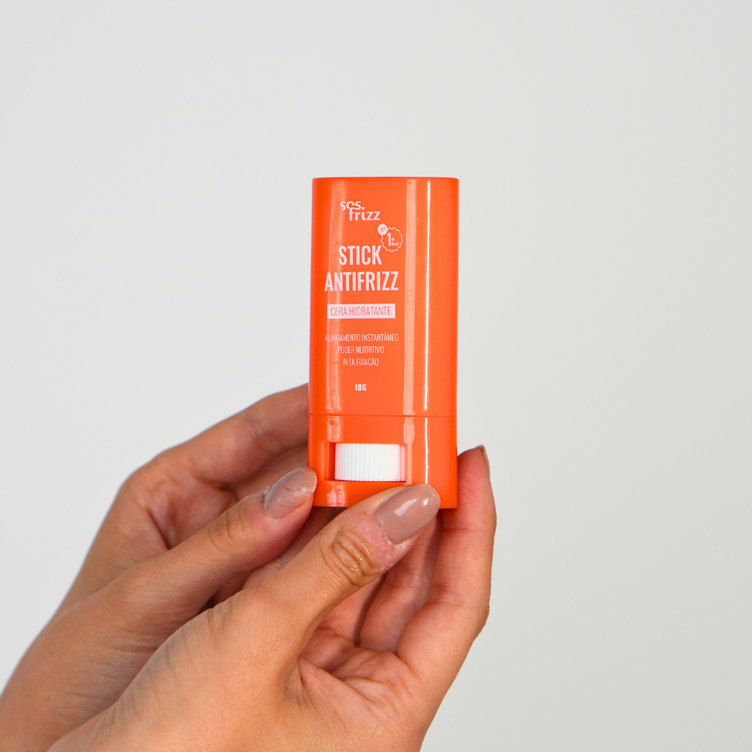 Conheça a Cera Stick Antifrizz da SOS FRIZZ