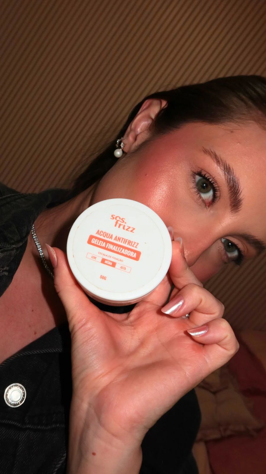 Cabelo estiloso para shows: prático, polido e sem preocupações