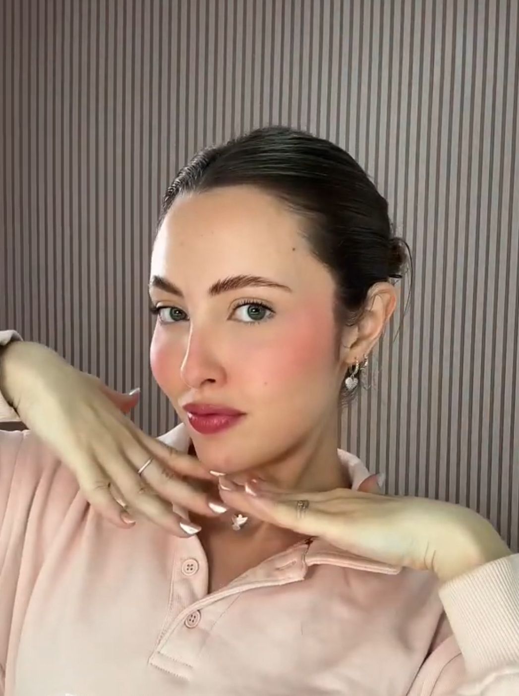 Do básico ao chique: um penteado fácil para reaproveitar o rabo de cavalo!