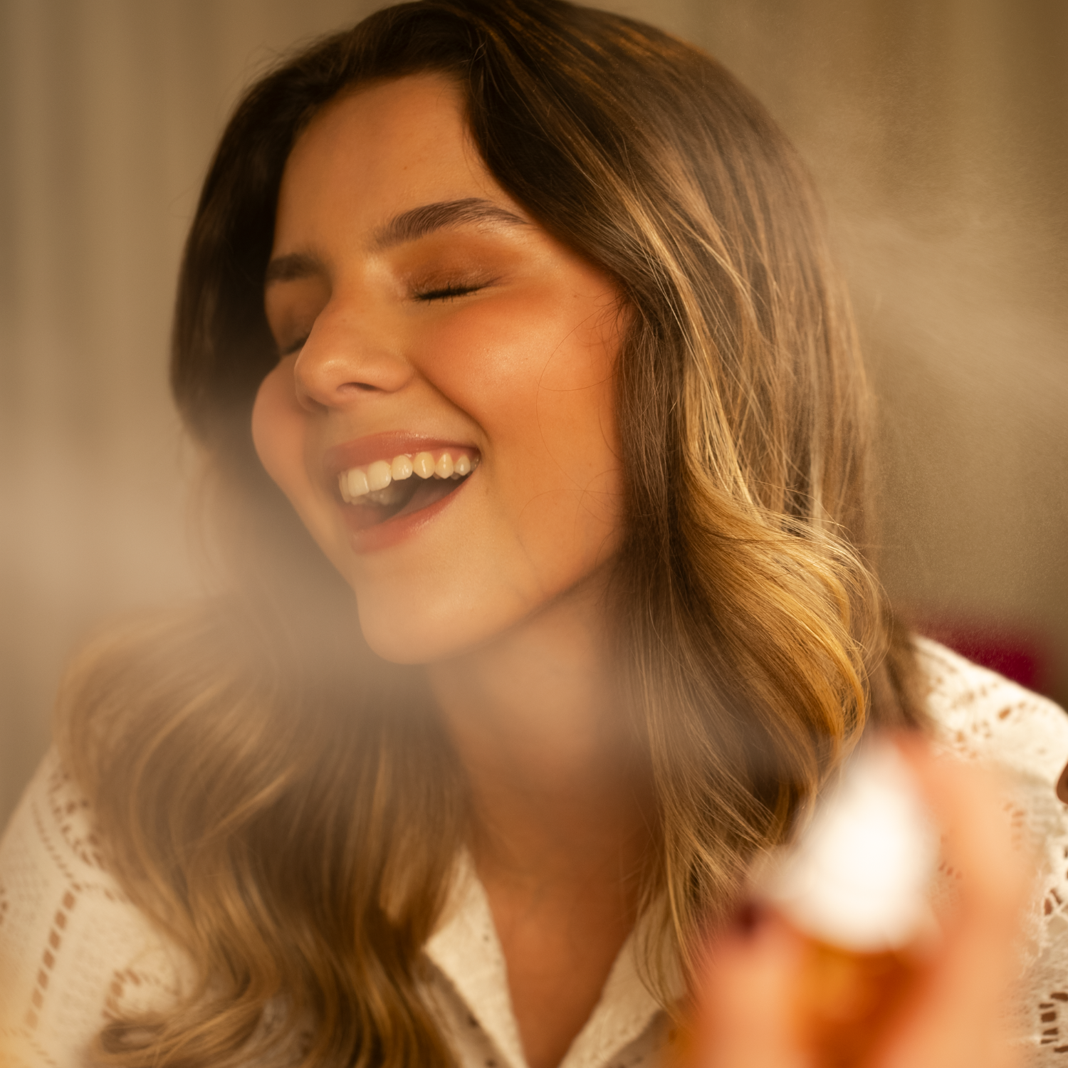 A nova tendência do mercado: perfume capilar