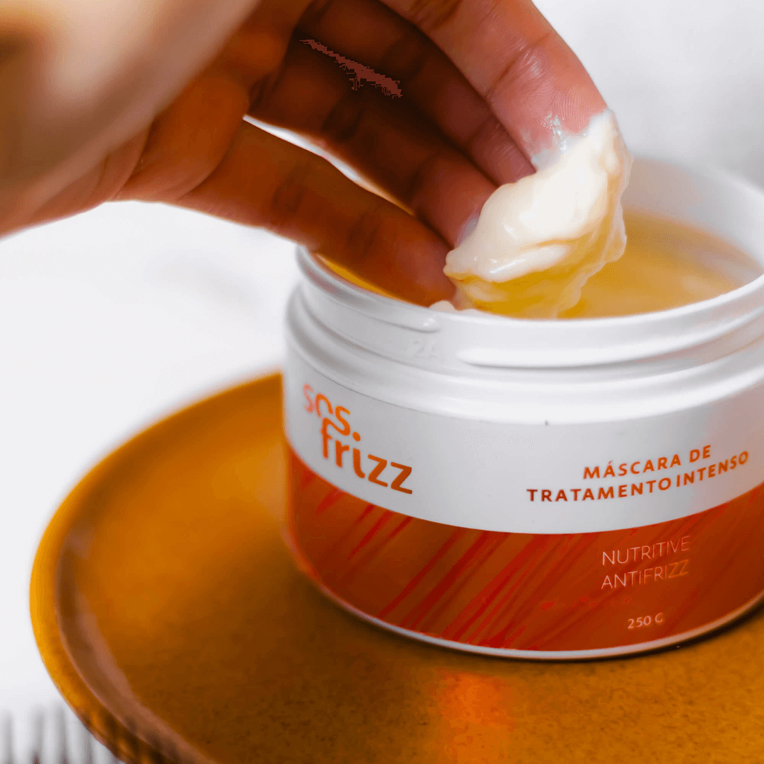 MÁSCARA DE HIDRATAÇÃO E TRATAMENTO NUTRITIVE ANTIFRIZZ