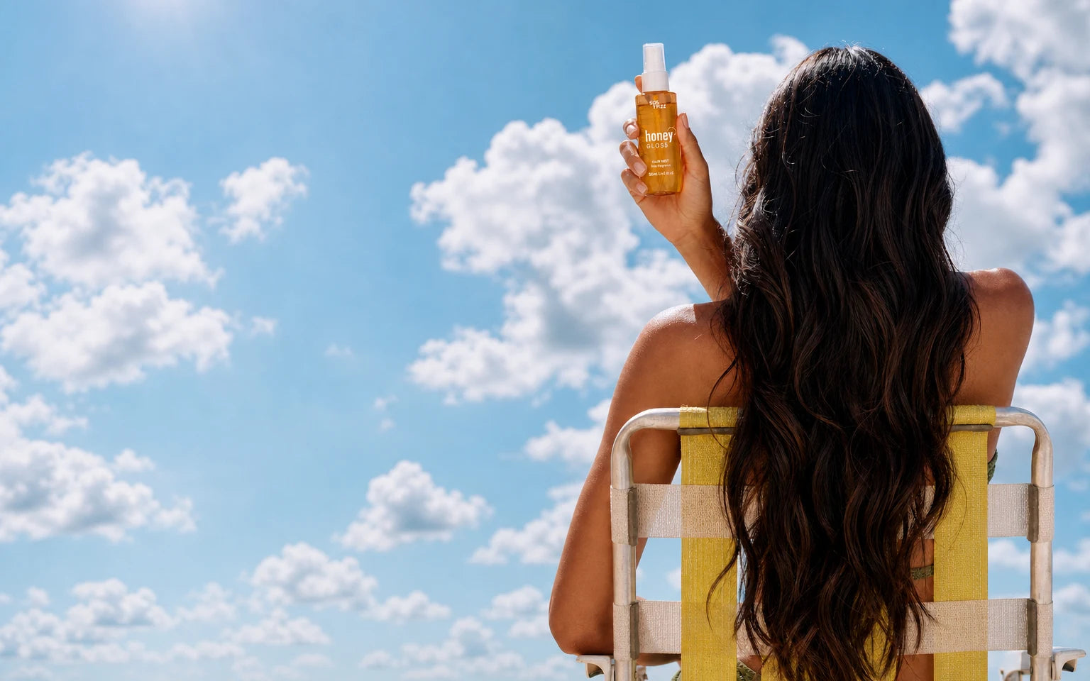 Cabelo longo ao céu com Hair Mist Honey Gloss SOS Frizz